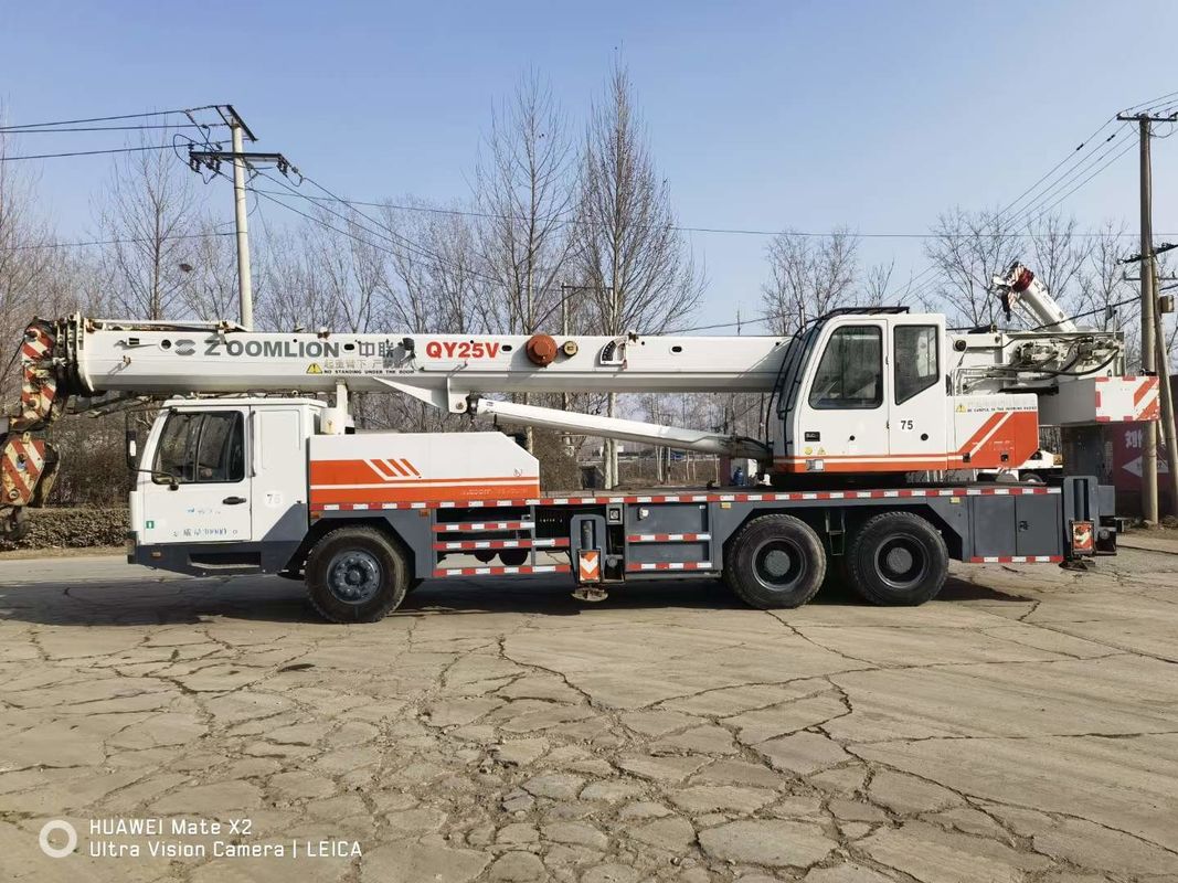 Zoomlion QY25V grúa móvil de camión de 20 toneladas con garantía y 2001-4000 horas de trabajo