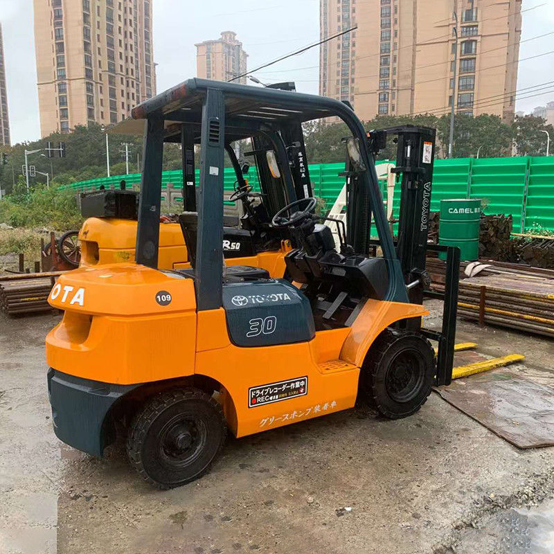 Camión elevador con motor diesel de 3 t en la India con altura de elevación de 10 m y fuente de energía eléctrica