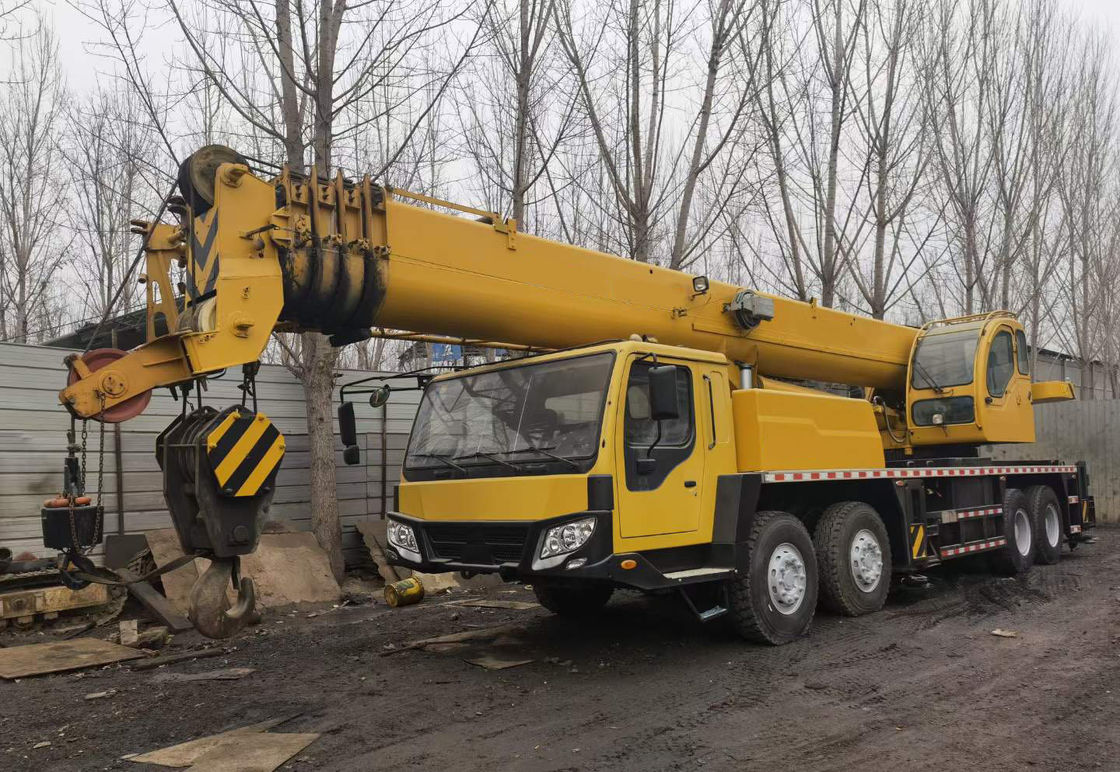 Máquina de ingeniería de segunda mano de 50 toneladas con brazo de extensión completa de 33 m en condiciones similares