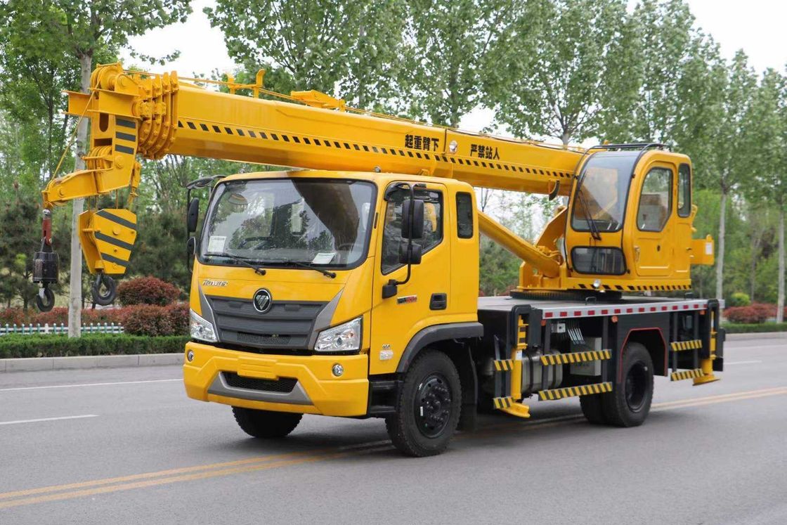 Construcción de camiones de grúa móvil usados de 12-15 toneladas con 160 caballos de fuerza y distancia entre ejes de 4200 mm