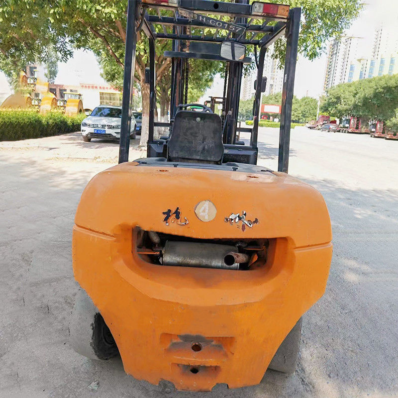 4Camión elevador 4WD de 5 toneladas ideal para diversos entornos de trabajo y tareas