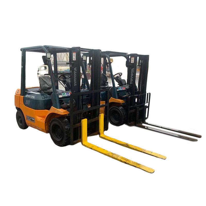Tiendas de materiales de construcción Toyota diesel usado 3 toneladas 7F carretilla elevadora con cambio lateral 3450 KG