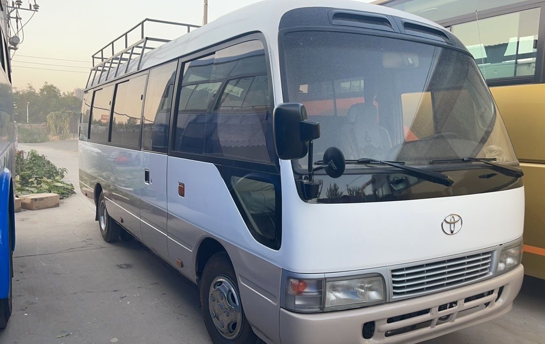 Autobús Toyota Coaster de lujo de mano izquierda Tipo de combustible diesel Potencia máxima 113/5200 kW