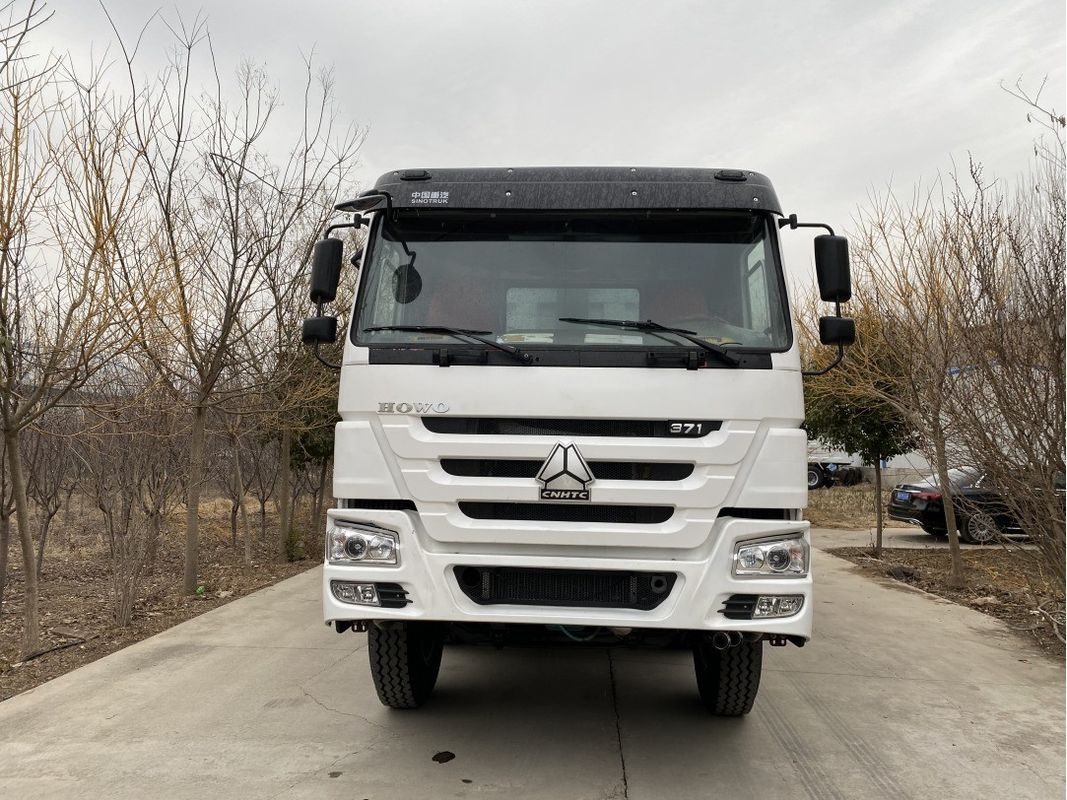 Recambiado completamente 371HP 8X4 HOWO camión de descarga con 6.2-8m de longitud del tanque de carga y ABS