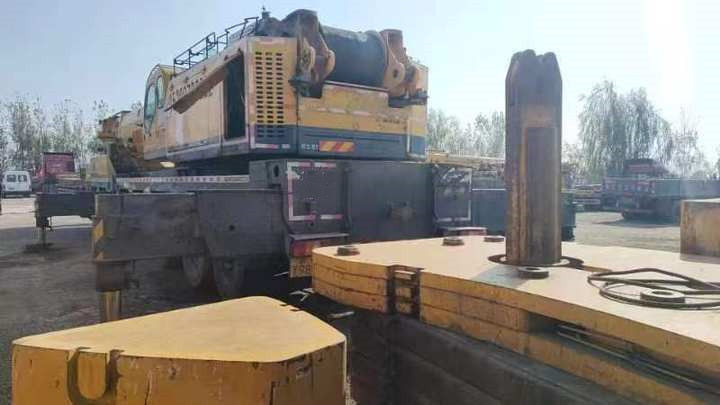 400 toneladas QAY400 camiones grúas de trabajo pesado La combinación perfecta de potencia y precisión