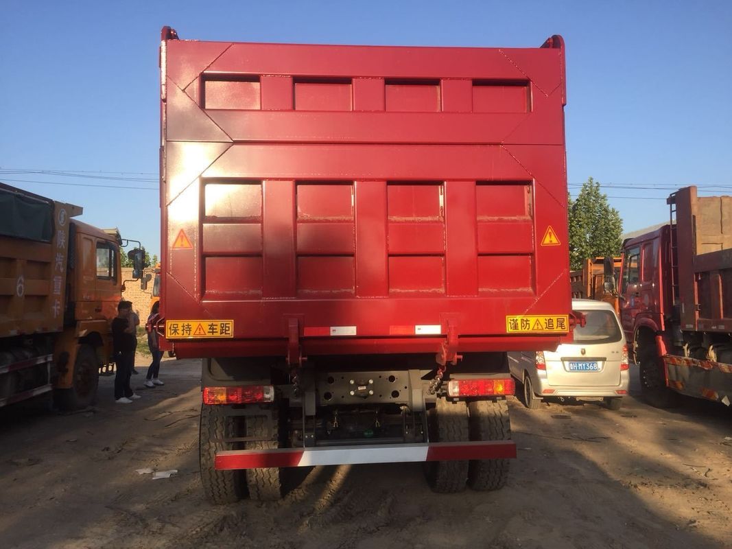 25-30T HOWO USED 6X4 DUMP TRUCK El lado delantero de la elevación EURO II 371HP HW19710 SINOTRUCK HOWO
