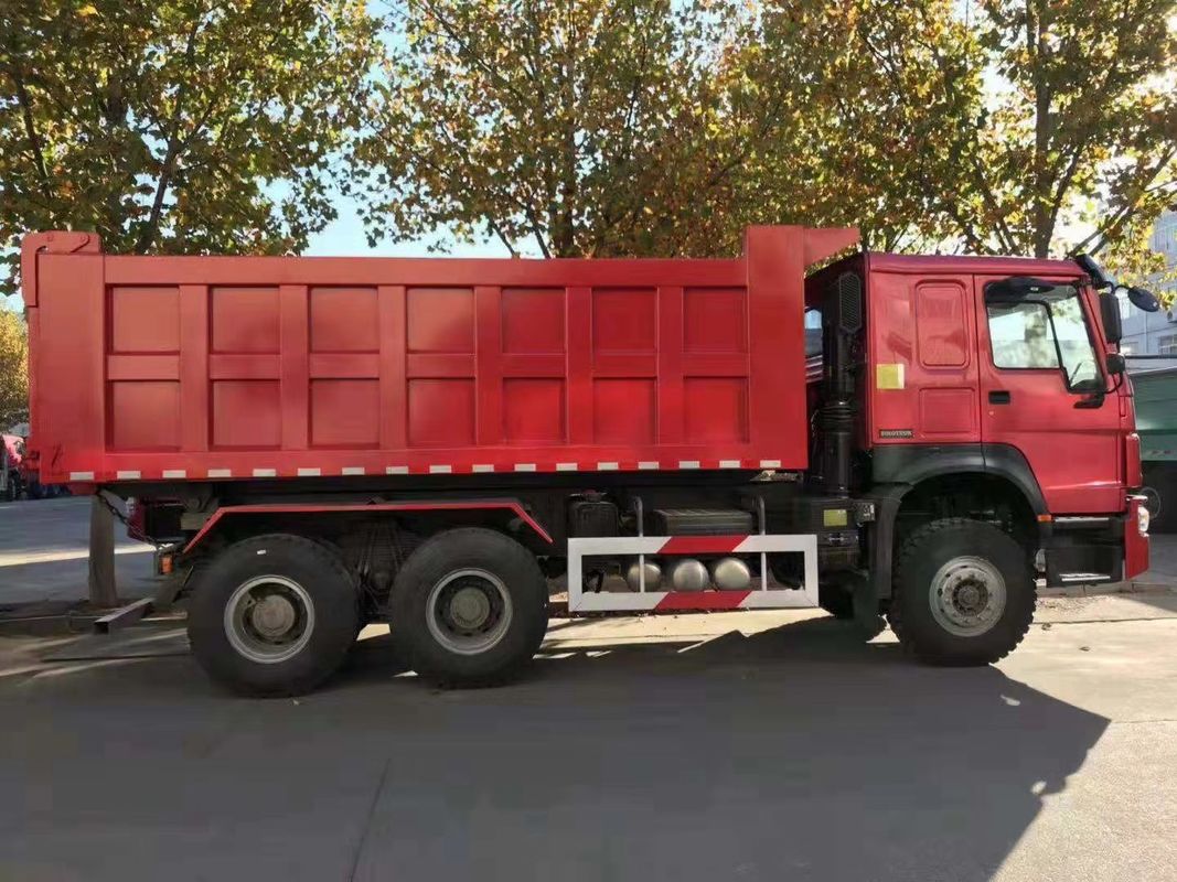 25-30T HOWO USED 6X4 DUMP TRUCK El lado delantero de la elevación EURO II 371HP HW19710 SINOTRUCK HOWO