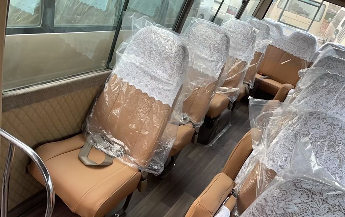 Autobús de montaña rusa con motor diesel 23-30 asientos en buen estado 6-8L de capacidad para dentro del presupuesto