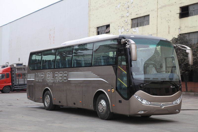 10490mm longitud Dongfeng Chaolong Lhd 45 asientos autobús de lujo con buen motor y diesel