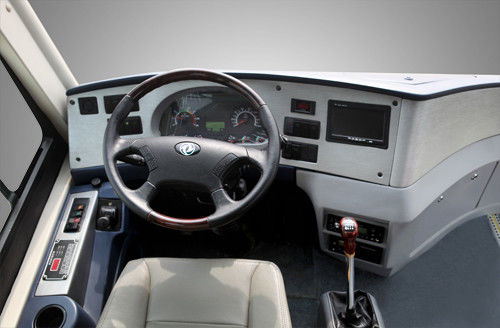 10490mm longitud Dongfeng Chaolong Lhd 45 asientos autobús de lujo con buen motor y diesel