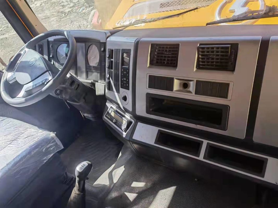 Shacman HOWO 380HP 6 * 4 camión de carga pesada camión de tirón LHD para las necesidades del cliente