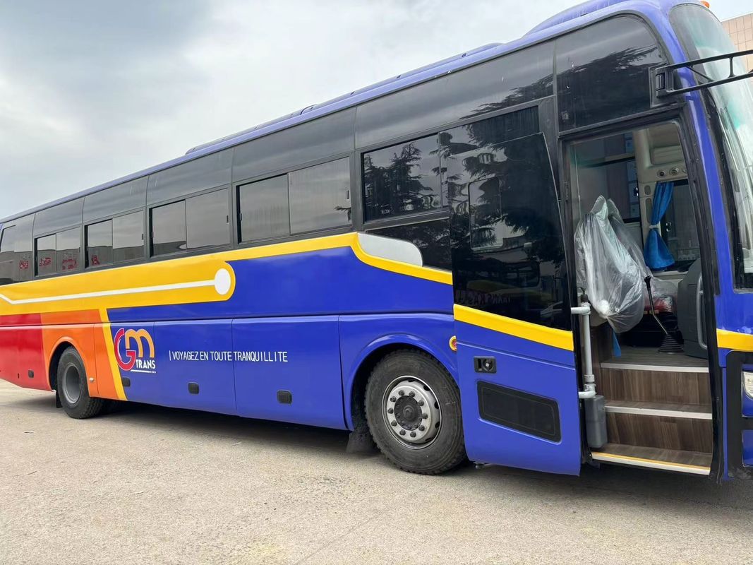 Autobús de pasajeros de 72 plazas con conducción izquierda con capacidad de motor estándar de emisión Euro 4 de 8L
