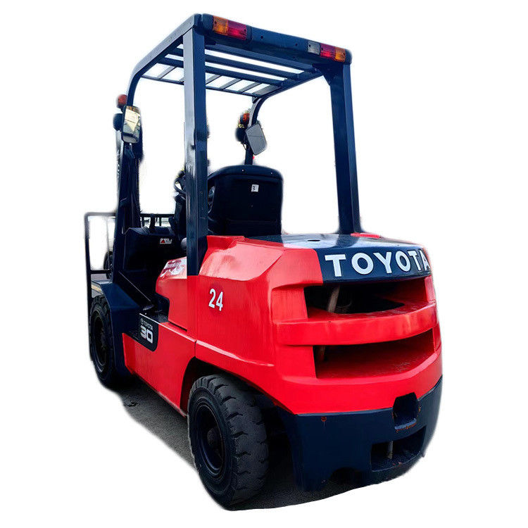 Camioneta elevadora diésel de 3 toneladas Camioneta elevadora Toyota de segunda mano con buenos precios y tipo de potencia 8F30