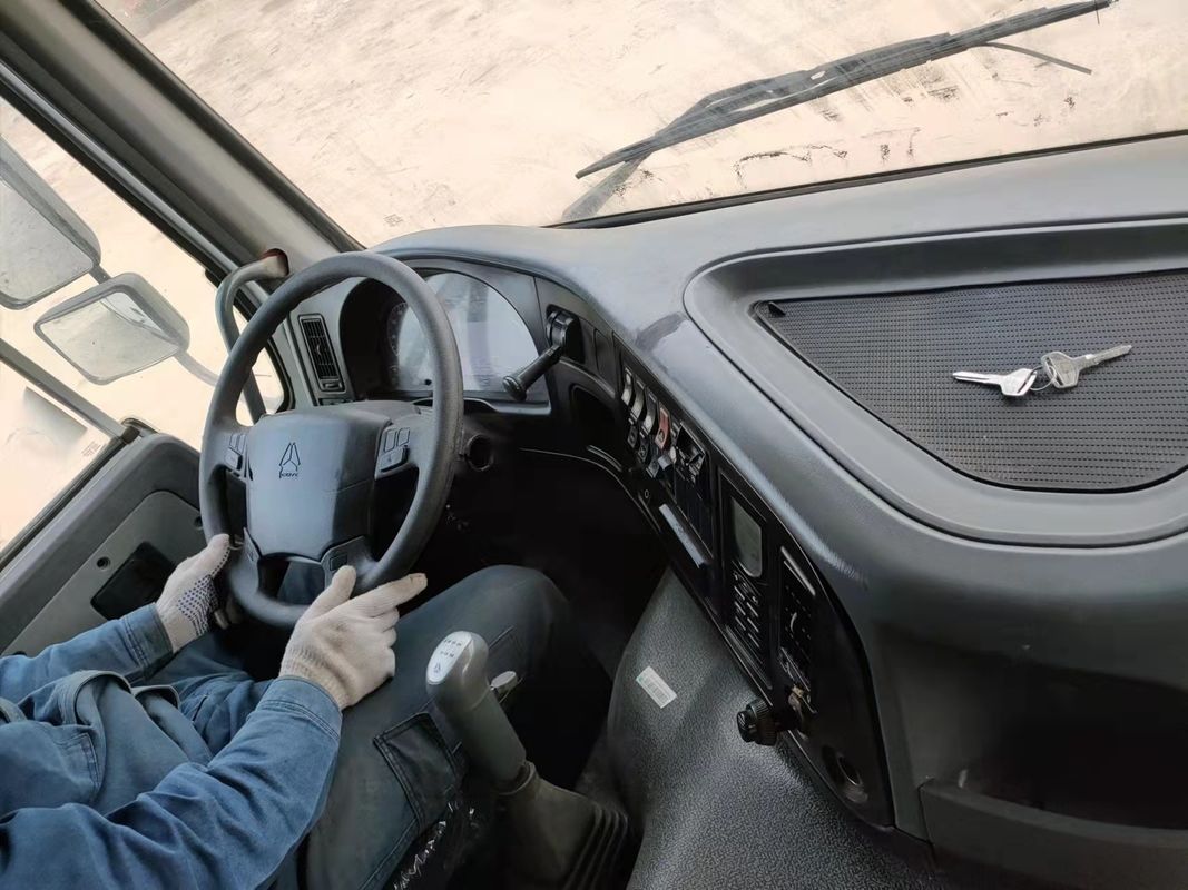 LHD SINO Usado HOWO 8*4 camión de carga pesada con capacidad de 11-20T