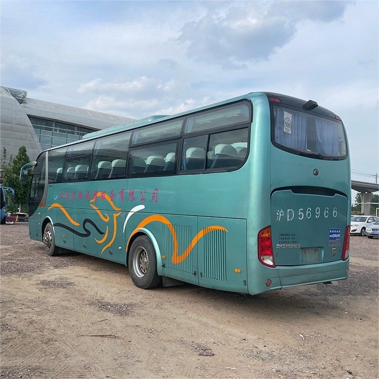 6122 Autobuses usados de 40-55 asientos con dirección LHD y capacidad del motor de 6-8L
