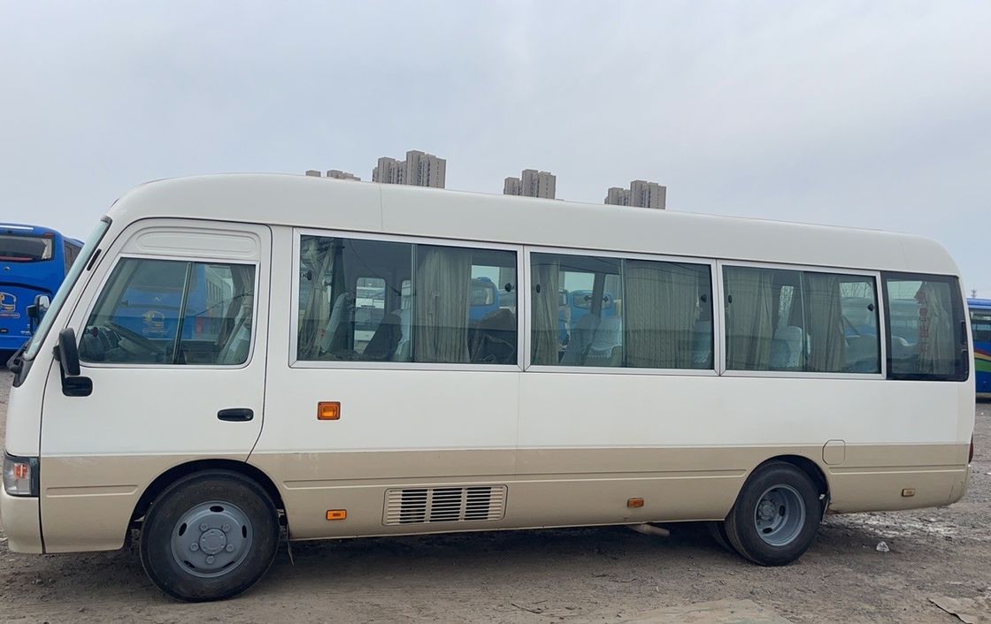 Autobús Toyota de segunda mano de 30 plazas Autobús de pasajeros de segunda mano