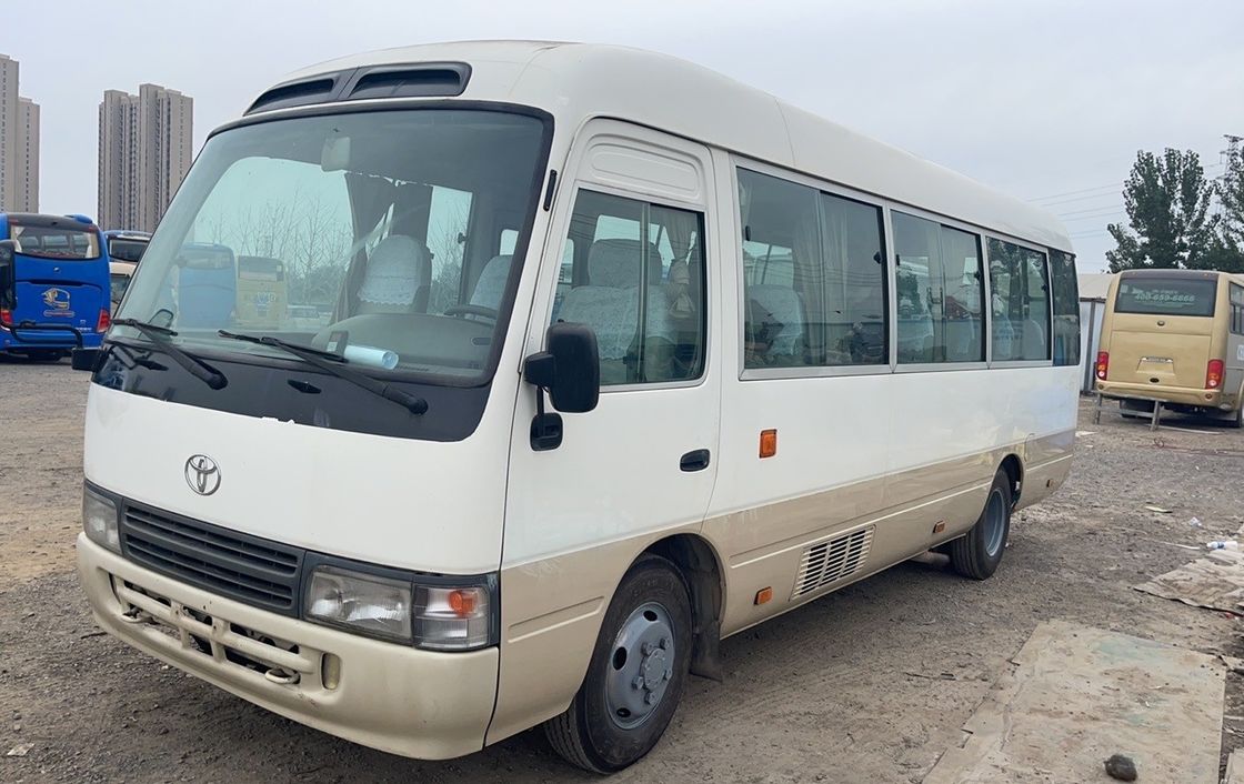 2022 Toyota Coaster Bus de 30 asientos con conducción izquierda y tipo de combustible diesel