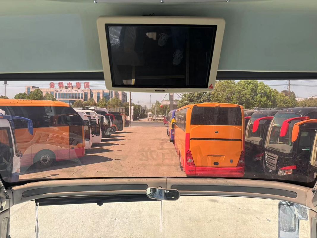 Autobús de pasajeros ZK6122 de 41 a 65 asientos con conducción a mano izquierda con congelador de emisiones estándar Euro 3