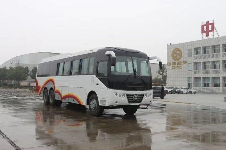 Transmisión manual 54 1 asientos Dirección derecha Autobús de pasajeros CHTC con motor Weichai