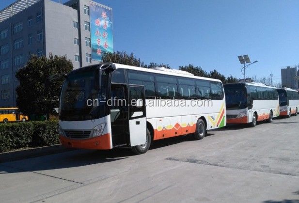 Autobús de autocares de Youtong de 12 metros RHD renovado para cumplir con la norma de emisiones Euro 3 para viajar de forma segura