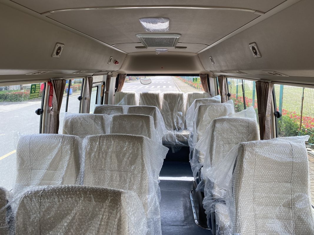 Autobús de montaña rusa Toyota LHD/RHD de 30 asientos con servicios de lujo y tipo de combustible diésel