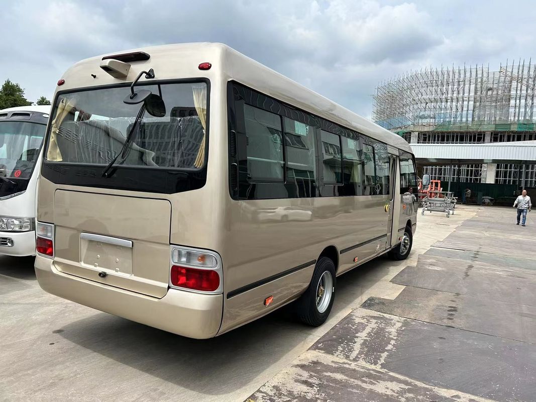 Autobús Toyota Coaster usado 23-31 asientos con motor de turbocargador en excelente estado