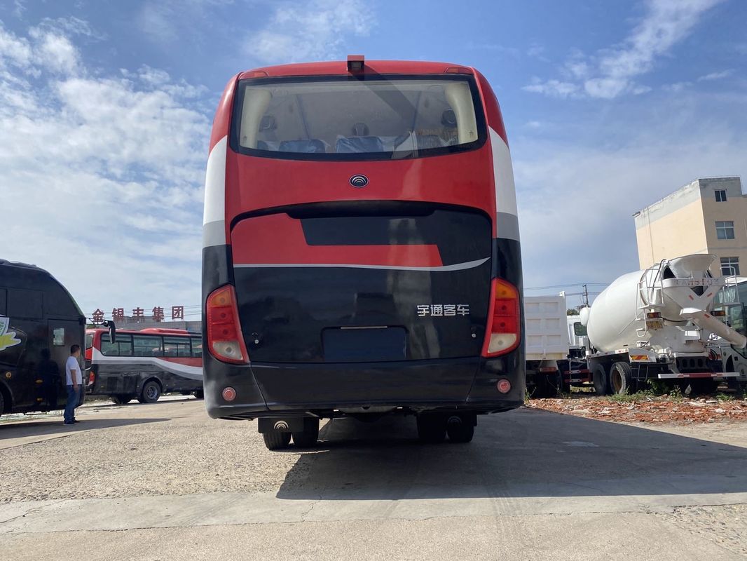 Autobús de Youtong usado 65 asientos Autobús diésel de 12 metros con volante a mano derecha y dirección asistida