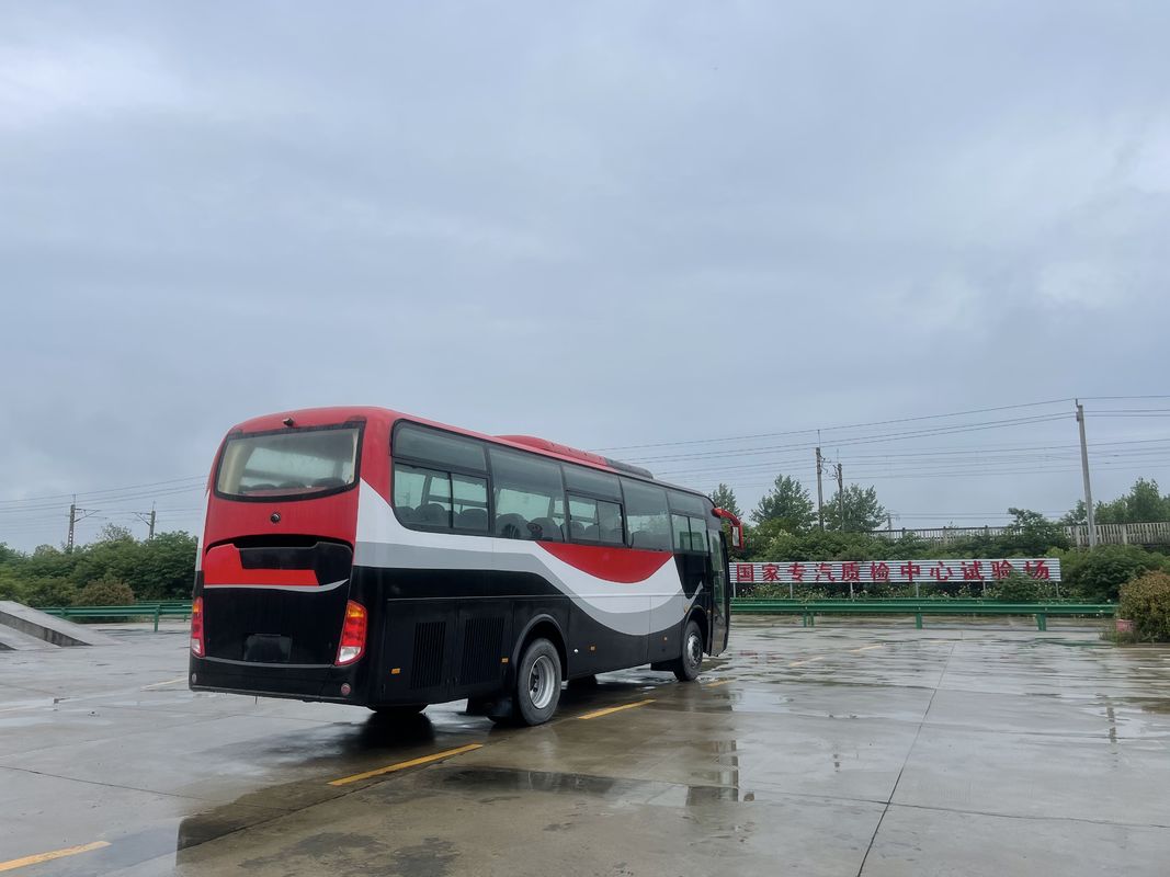 Autobús Yutong usado modelo 2024 con diseño 2 2 y 54 asientos en la norma de emisiones Euro 3