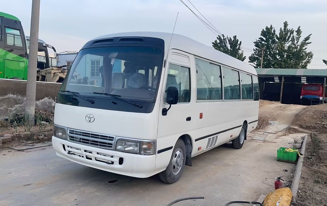 Autobús Toyota Coaster 2019 con motor de turbocargador motor delantero LHD Minibuses