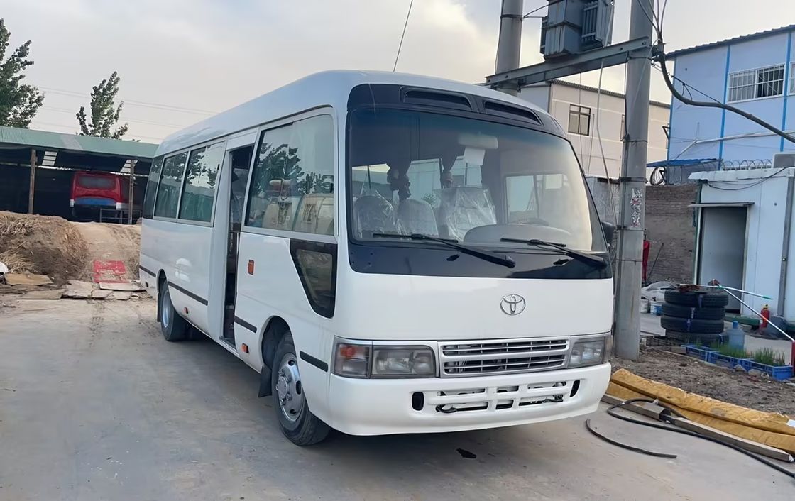 Autobús Toyota Coaster 2019 con motor de turbocargador motor delantero LHD Minibuses