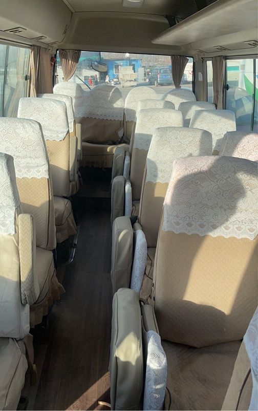 Autobús Toyota Coaster 2019 con motor de turbocargador motor delantero LHD Minibuses