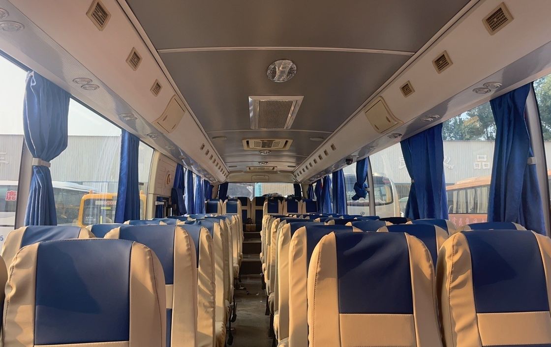 Autobús de lujo de 62 asientos con aire acondicionado y norma de emisión Euro 3