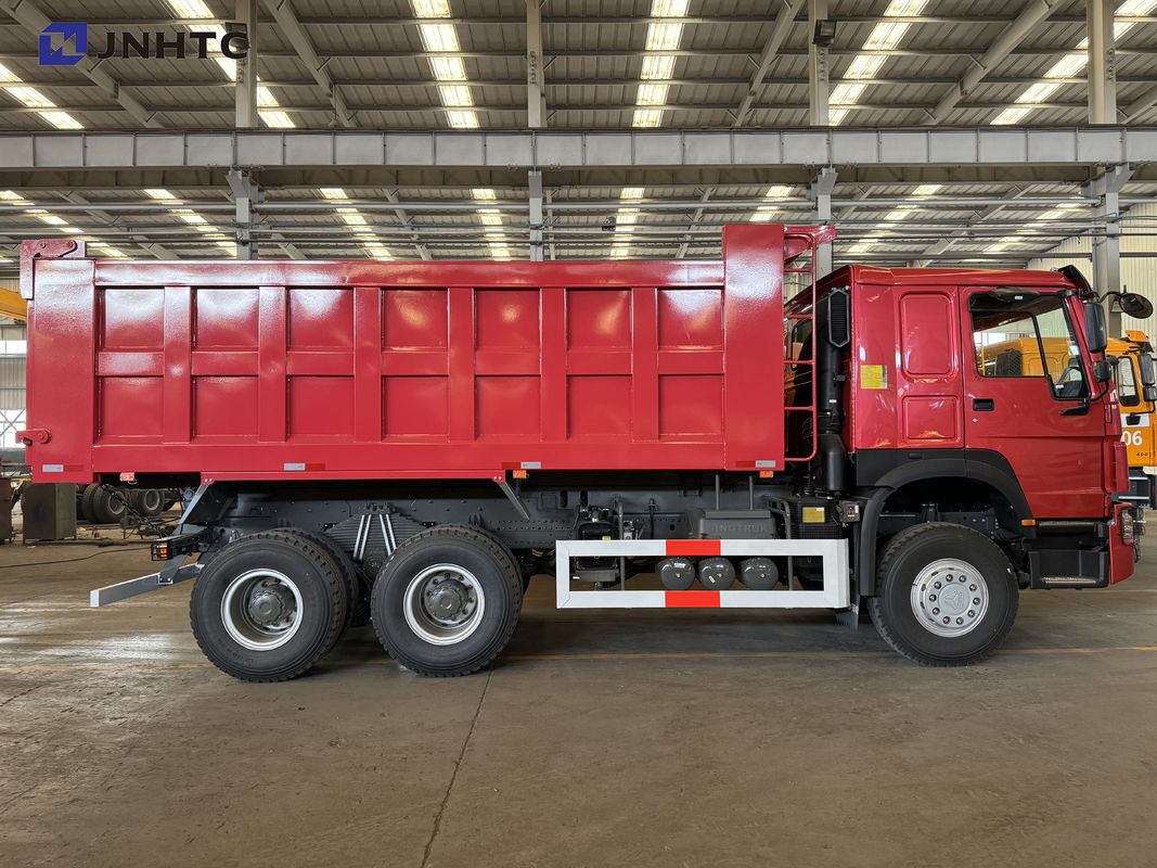 LHD SINOTRUCK HOWO 6x4 Euro 2 de carga de 380 caballos de fuerza camión de carga camión de descarga usado
