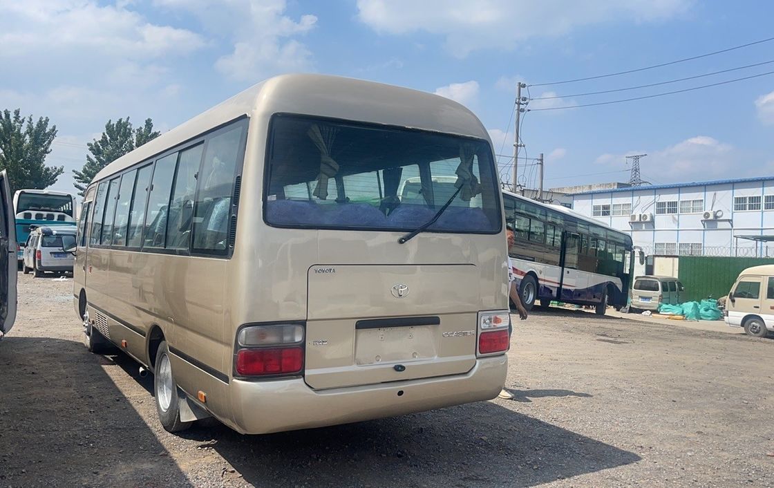 Minibús con motor diesel de 18 asientos con ventana frontal manual y sin techo solar de FOTON