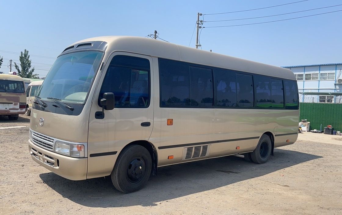 Autobús de montaña con transmisión manual con 17-30 asientos y motor diesel en buenas condiciones