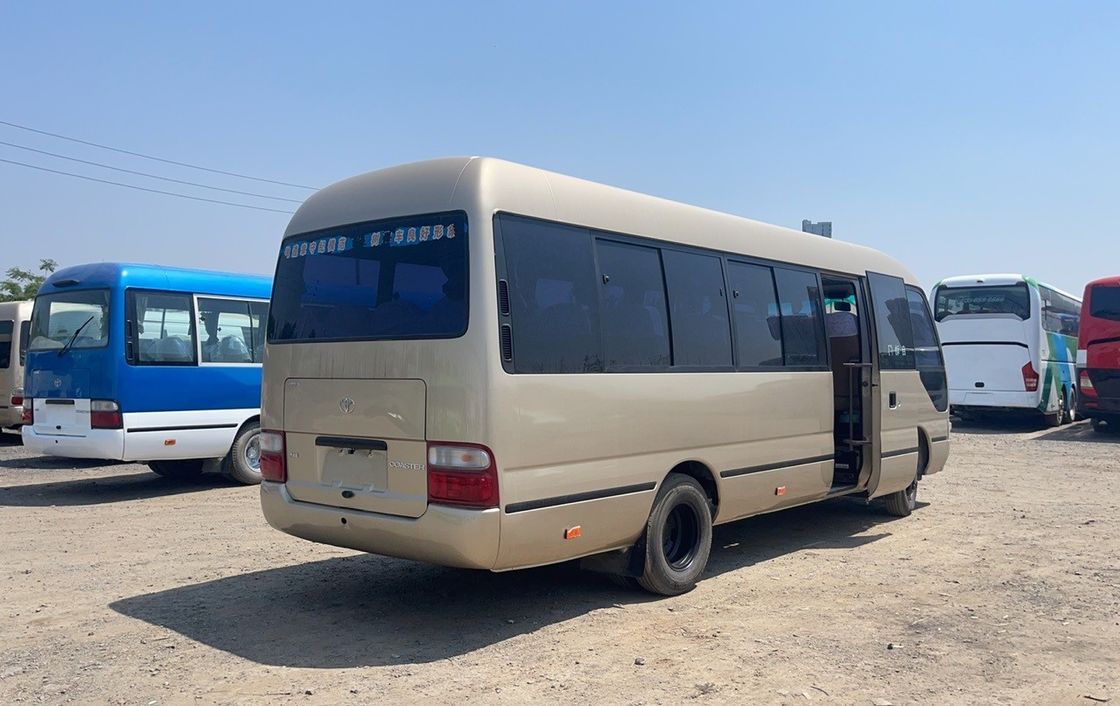Autobús de montaña con transmisión manual con 17-30 asientos y motor diesel en buenas condiciones