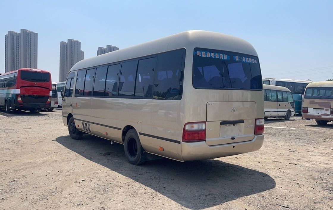 Autobús de montaña con transmisión manual con 17-30 asientos y motor diesel en buenas condiciones