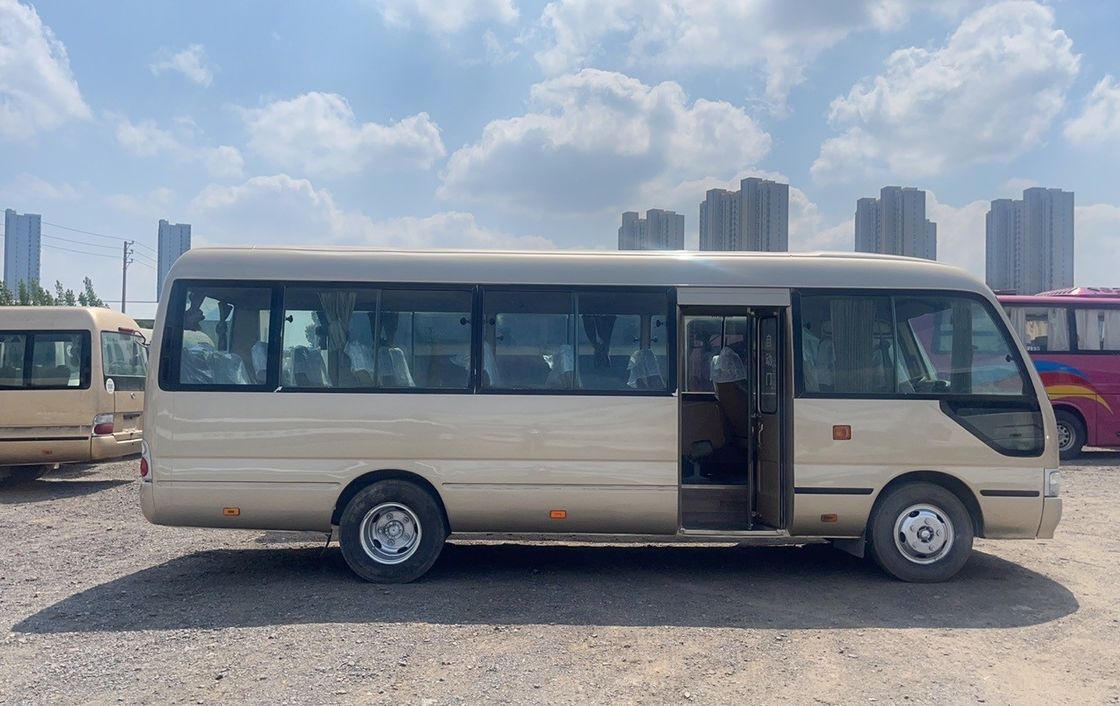 Autobús Toyota Coaster usado LHD RHD 30 asientos Minibus de gasolina Estándar de emisiones Euro 3