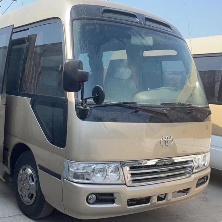 29 asientos Toyota Coaster Mini Bus con Euro3 estándar de emisiones y modelo de motor Cummins