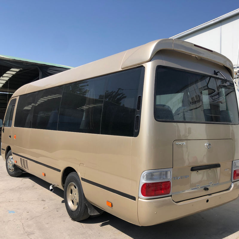 29 asientos Toyota Coaster Mini Bus con Euro3 estándar de emisiones y modelo de motor Cummins