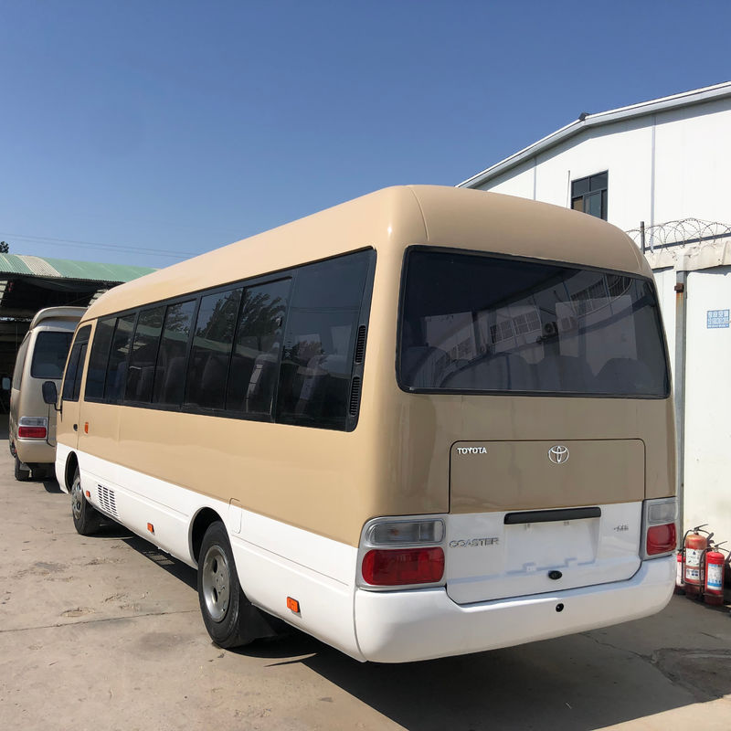 29 asientos Toyota Coaster Mini Bus con Euro3 estándar de emisiones y modelo de motor Cummins