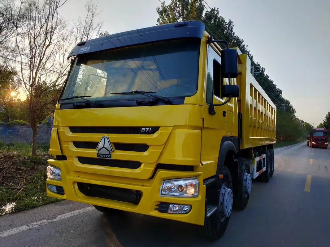 Sinotruk Howo 8x4 371hp 450hp 24 metros cúbicos camión de tirón usado sin ABS
