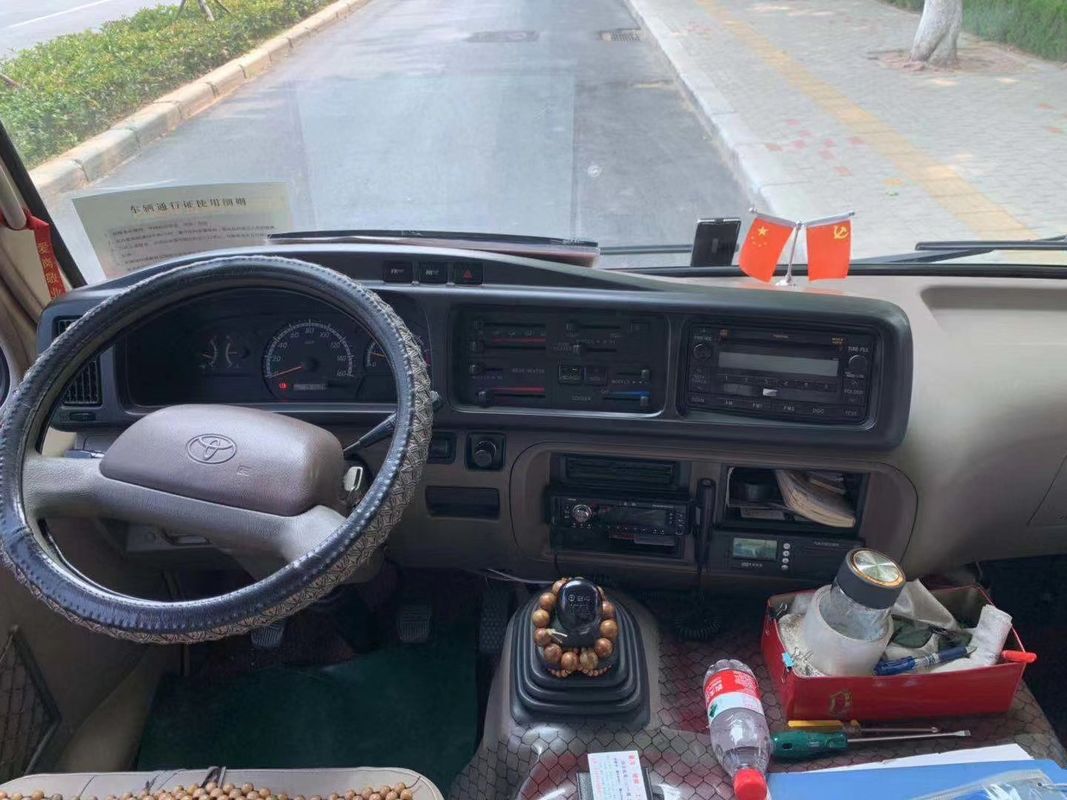 Autobuses de montaña de 30 plazas YC4FA130-30 Motor EQ6680KS3T Chasis para viajes deportivos de equipo