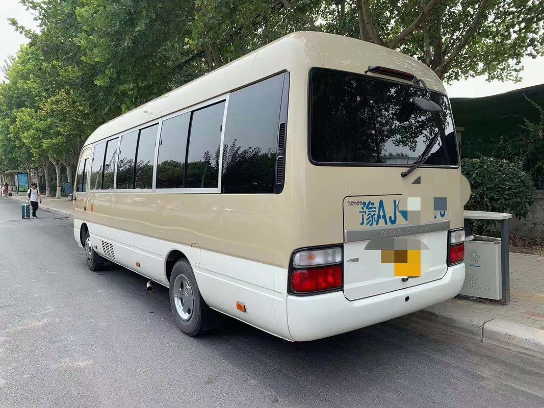 Autobuses de montaña de 30 plazas YC4FA130-30 Motor EQ6680KS3T Chasis para viajes deportivos de equipo