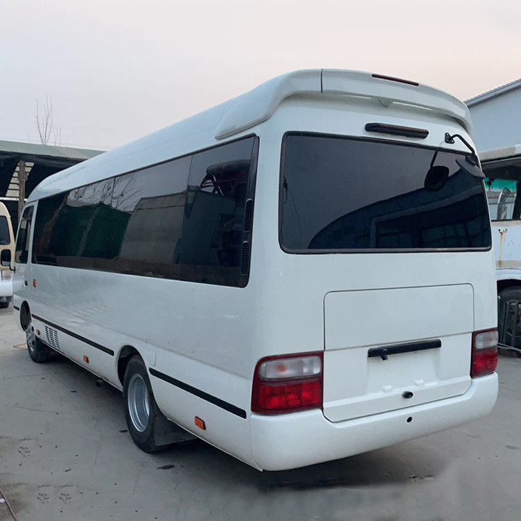 Autobús de montaña rusa de segunda mano de 30 asientos con neumáticos 9.00R20 y motor diesel en buenas condiciones