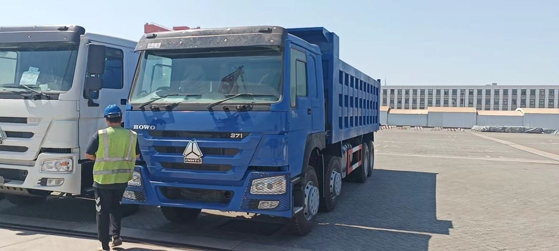 Camión de descarga HOWO usado Camión de descarga de 8x4 Camión de descarga de 12 ruedas Camiones de descarga de 12 ruedas para el transporte minero