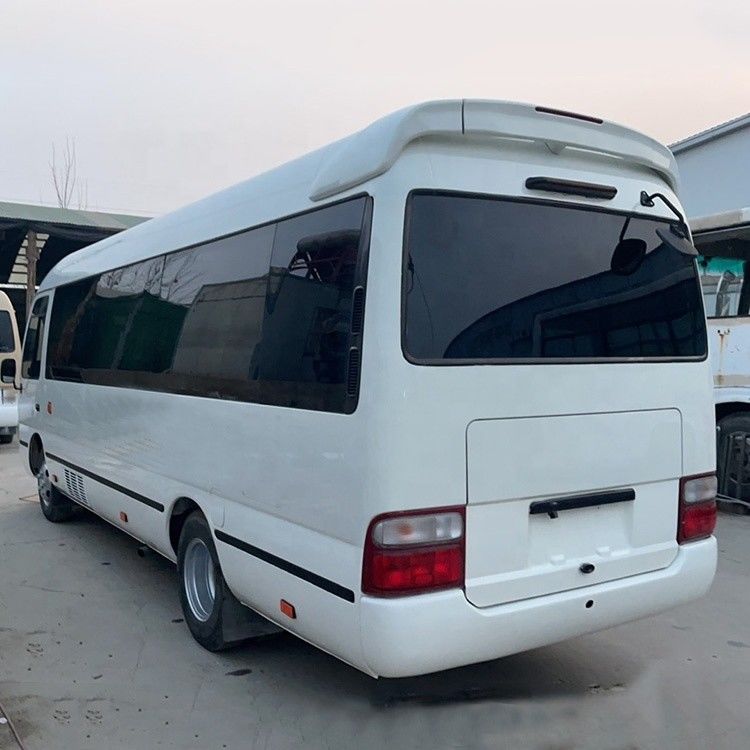 30 asientos en buen estado diesel usado Toyota Coaster Autobuses Motor de capacidad 6-8L diesel