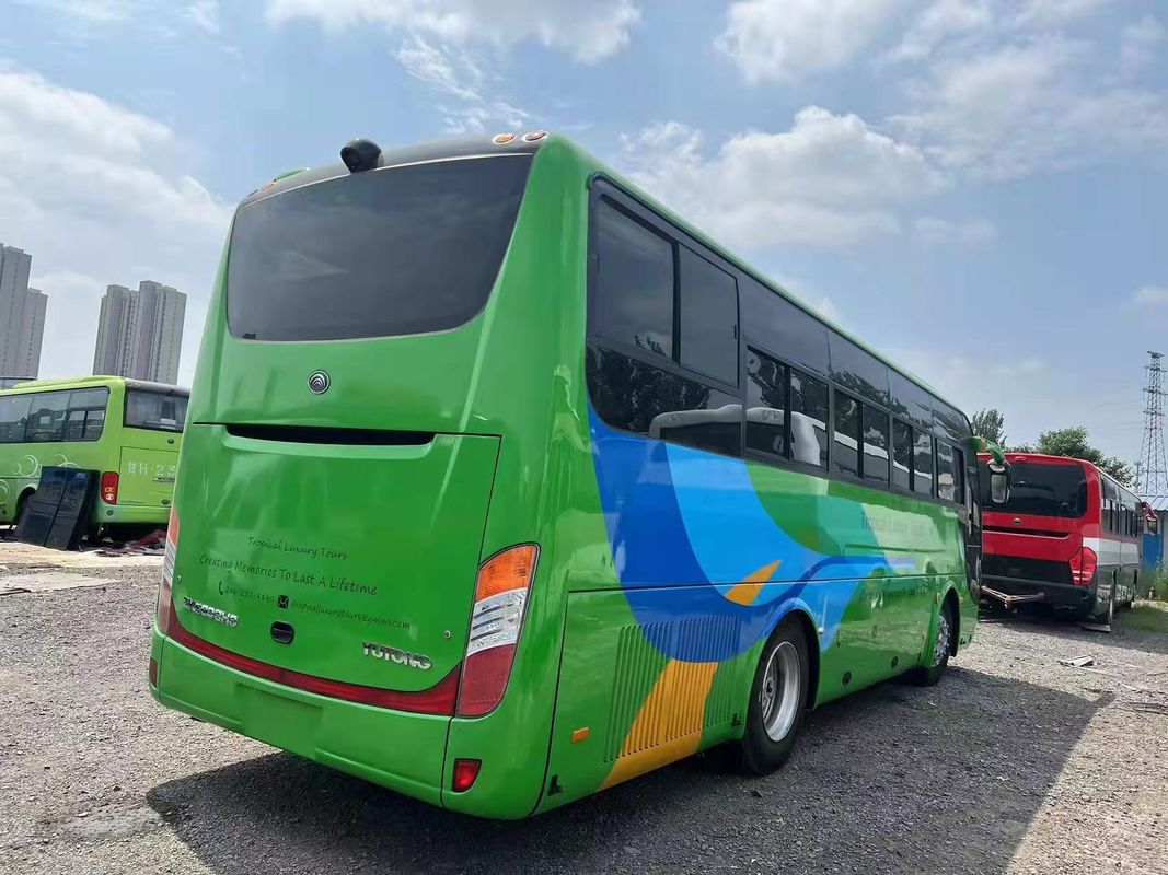 Autobús turístico de lujo de 39 asientos con volante a mano derecha Autobús usado con capacidad de motor de 9.726L