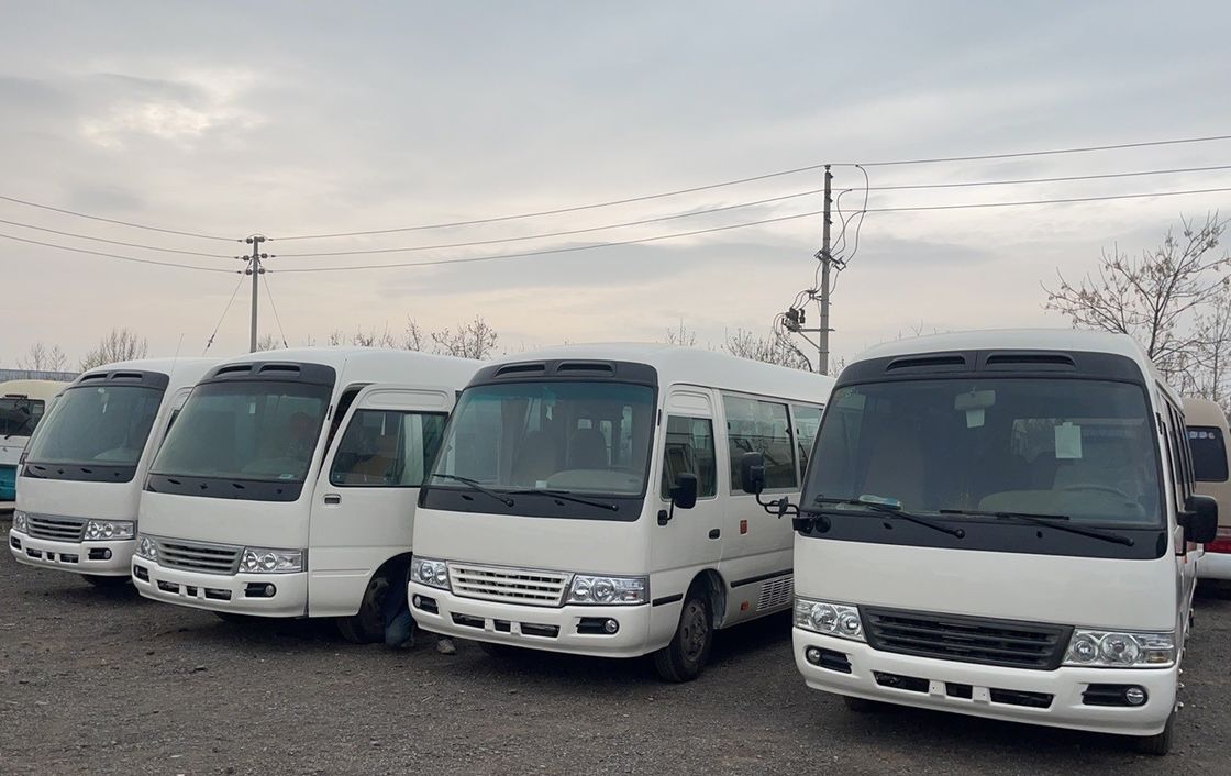 7.00R16 neumático en buen estado diesel usado Toyo ta Coaster Bus Requisito del cliente