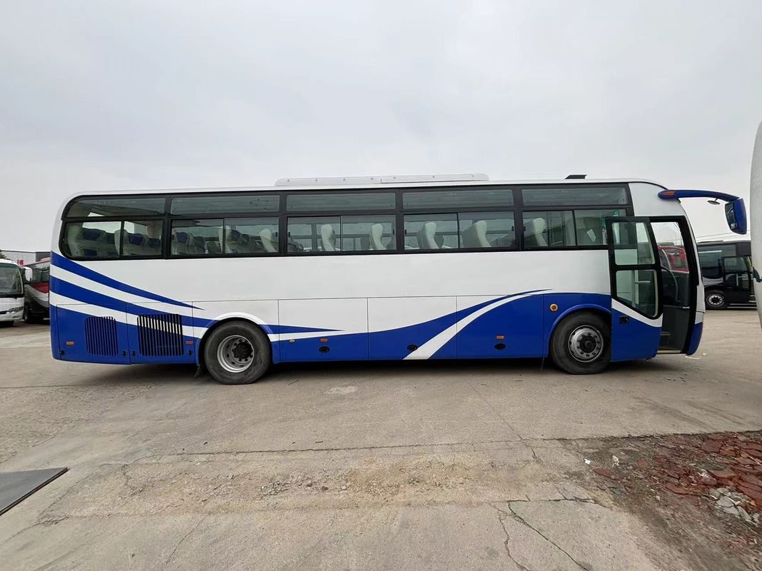 Autobuses de autobuses usados de 50 a 65 asientos equipados con aire acondicionado en Ghana Dirección a mano izquierda y motor diesel